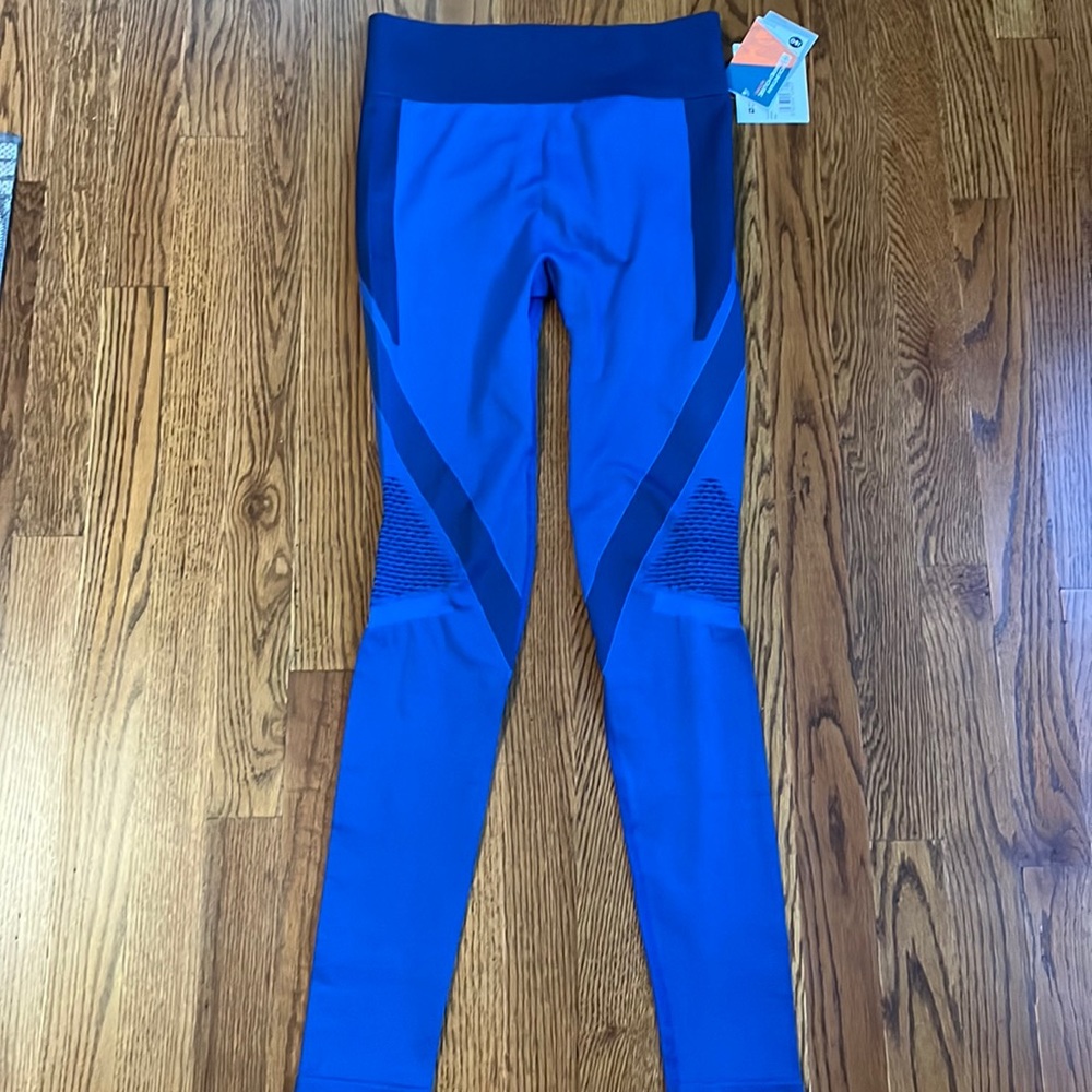 NWT Women’s leggings full length, breathable for running. Mountain warehouse